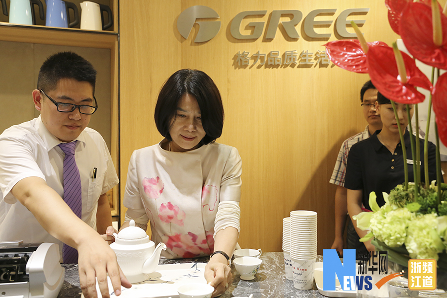 格力最美生活馆杭州开业 董明珠畅谈智造(