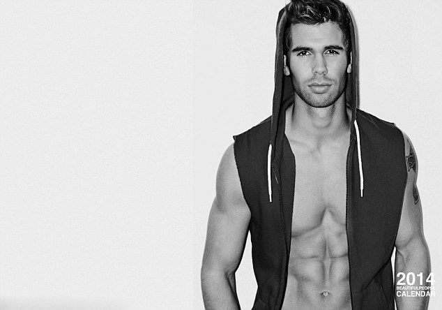 美相亲网站为单身<em>男女</em>拍<em>性感</em>年历