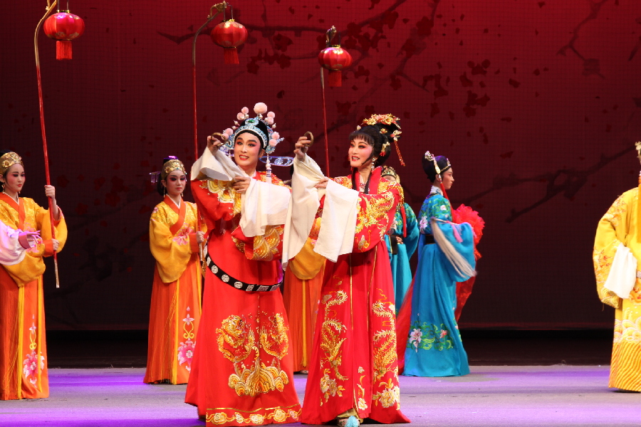 梅花奖得主李敏领衔 明星版《<em>女驸马</em>》杭州亮