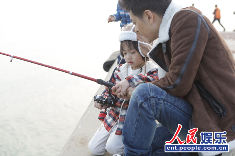 《爸爸去哪儿》郭涛惊人大逆袭 迎钓鱼大丰收