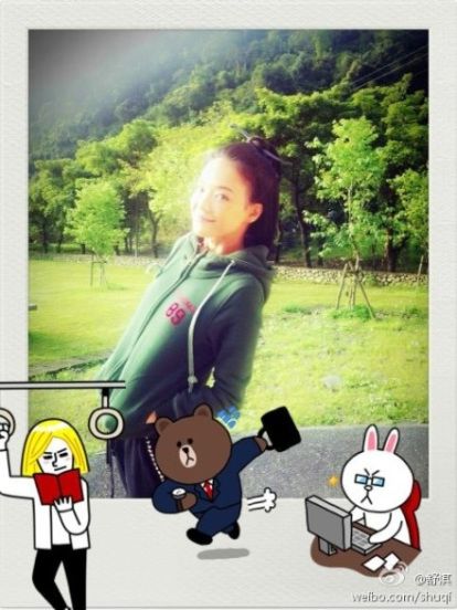 舒淇晒穿越美照 梳古装发型穿潮范帽衫(图)