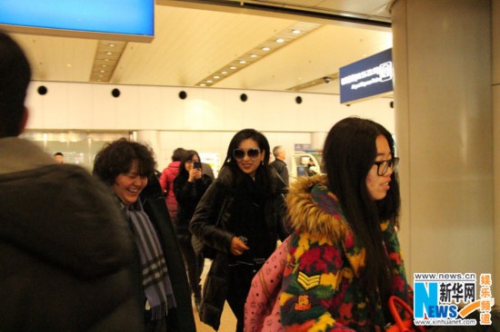 杨恭如低调现身首都机场 事业重心疑似转移北