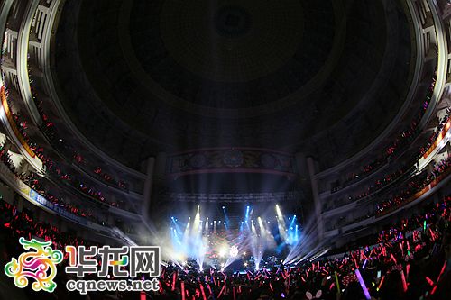 任贤齐巡演 飚 到重庆 嘴甜哄歌迷:你们全是我的