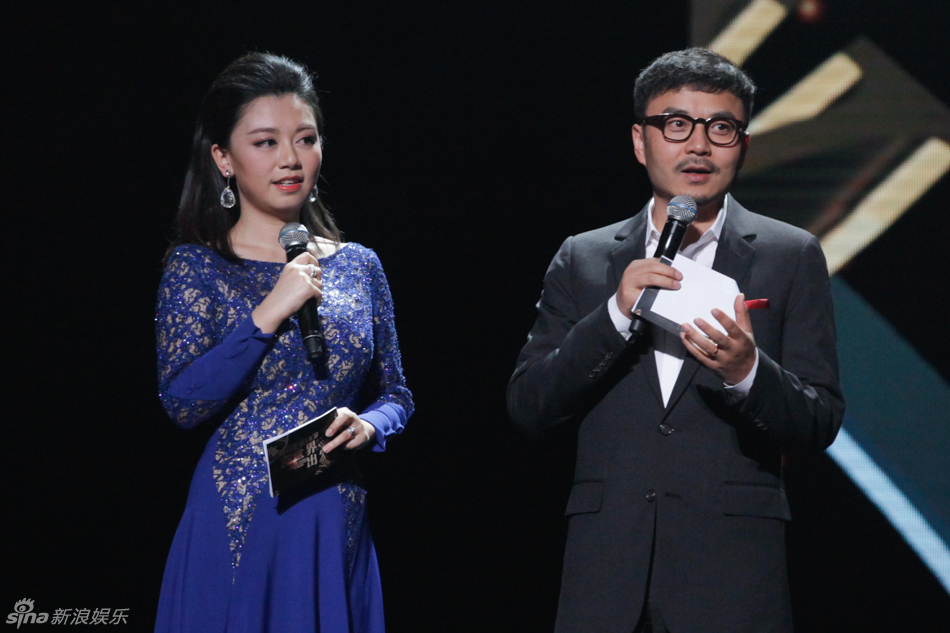 郁可唯李玉刚现身品牌周年庆演唱会(图)