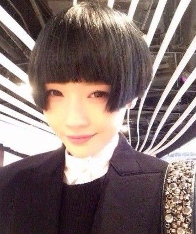 高晓松娇妻晒照片 声称结婚花费是老公跟朋友