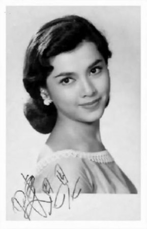 孟庭苇汪明荃陈思思 盘点早期春晚上的美女