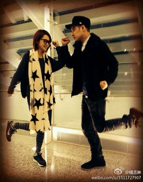 无节操卖萌:邓紫棋 <em>金鱼嘴</em> 张国荣也装可爱