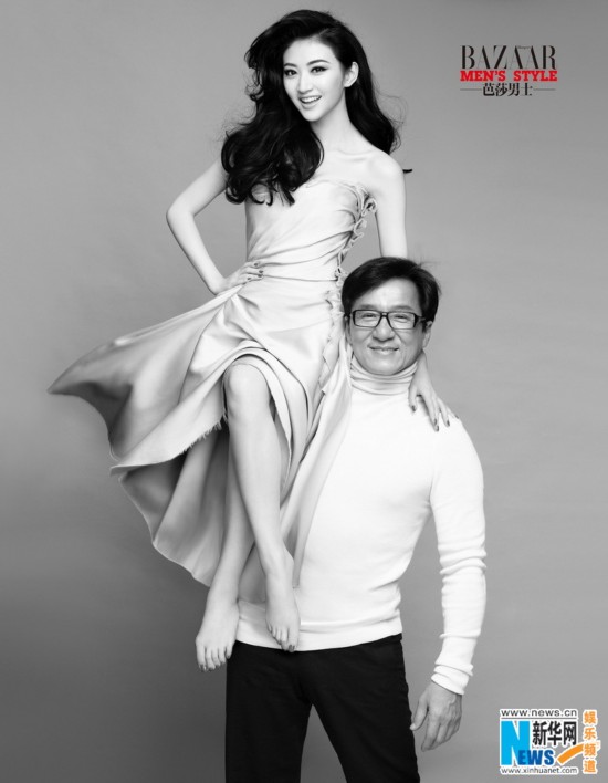 景甜成龙 <em>父女</em>档 登封面 坐 老爸 肩膀展俏皮风