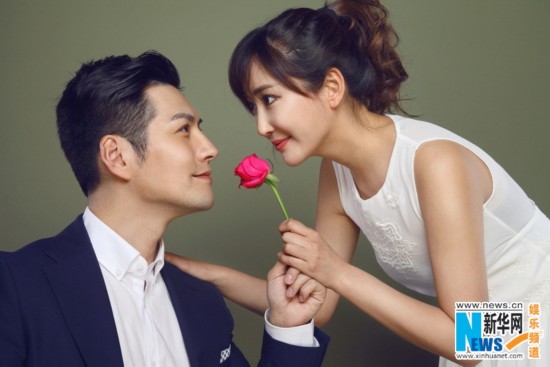 严屹宽杜若溪携手登杂志封面:每天都是情人节\/图