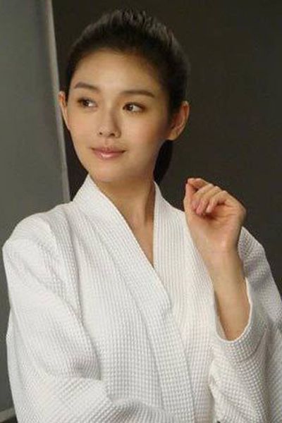 盘点明星雷人照 杨幂浴室自拍范冰冰睡衣出街