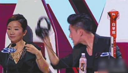 陈坤8月底将离开 快男 遭谢霆锋 大便 作比\/图