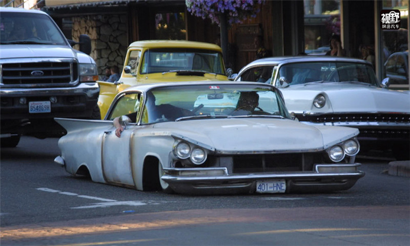 失控的改装 汽车改装在国外随处可见