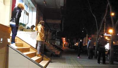 色情业者借手机社交软件揽客 多是有组织运作