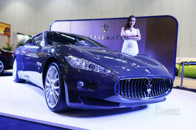 北京顶级奢华生活展开幕 顶级豪车云集(高清)