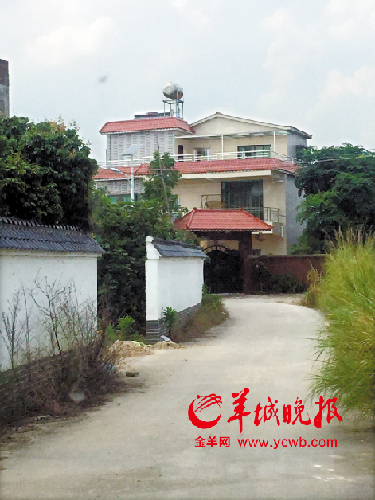 男子别墅囚禁3女子 解密一位期货操盘手的情感