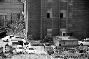 女儿公差遇车祸瘫痪 索要医疗费未果老爸欲跳