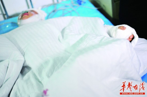 湖南整容男砍伤护士续:行凶前或带刀来医院(