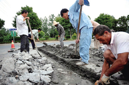 秀洲：修建路边井 马路防积水