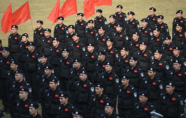 杭州举办G20峰会安保装备发放仪式