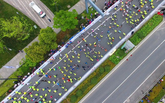 航拍2017太湖图影国际半程马拉松赛