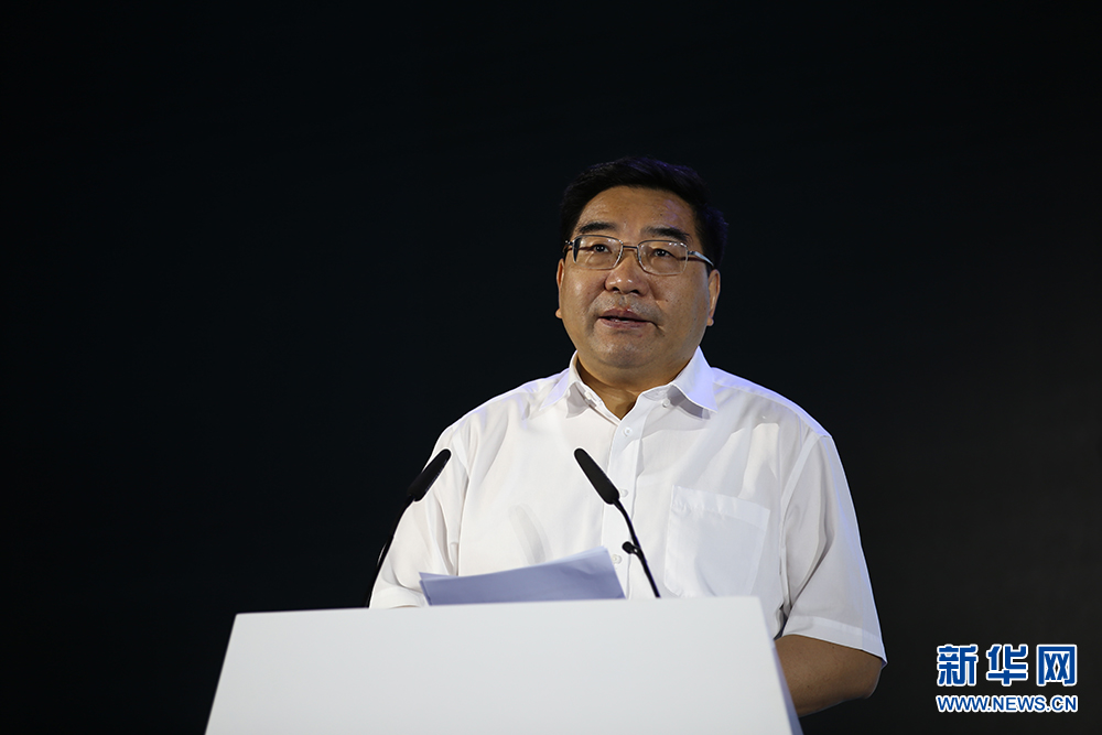 国家发展和改革委员会副主任连维良致辞