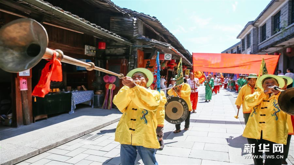 浙江丽水：小镇里的&ldquo;艺术盛宴&rdquo;