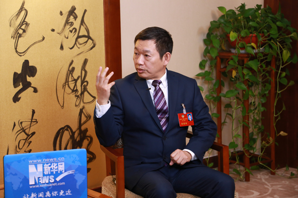 浙江传媒学院在省内率先建立了创业学院，您对传媒学生创业有怎样的建议？