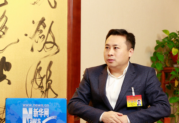 请您结合企业发展，谈谈浙江营商环境具有哪些优势？还有哪些期盼和建议？