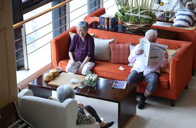 关注老人的医、食、住、学、乐、爱