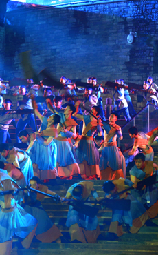 《天下龙泉》大型实景演出在浙江龙泉举办