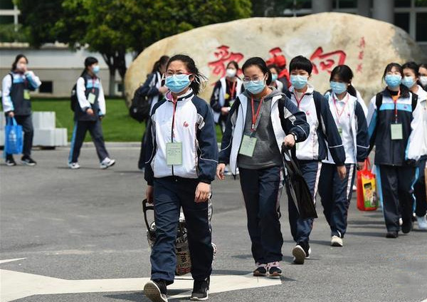 【迎来新学期】浙江97.7万名初三高三学生返校复学
