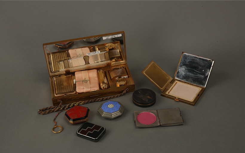 馆藏西方时装展品