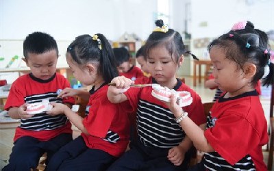 校園開展&ldquo;愛牙日&rdquo;護牙愛牙活動