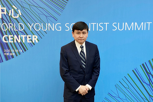 新华网：国内仍陆续出现海外输入性病例，您认为下一步防控的重点是什么？