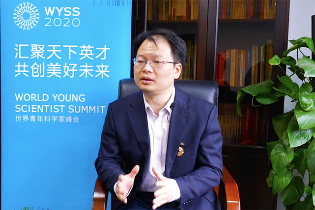 新華網：青年科研人才應該如何貢獻自己的智慧？