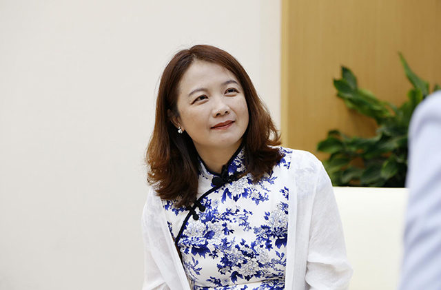 新华网：对当代青年人才的培养您有哪些建议？