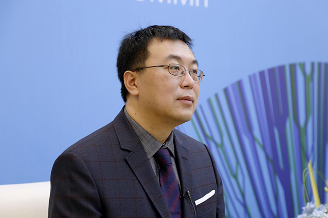 新华网：通过2020世界科学青年科学家峰会，有什么想与大家分享和交流？