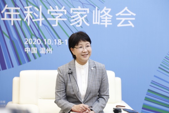 新华网：&ldquo;科技的未来在青年&rdquo;，对于青年科学家的培养有哪些建议？