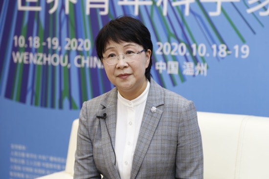 新华网：2020世界青年科学家峰会主会场设在温医大，对学校有何重要意义？