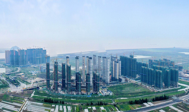 新华网：“大部制、扁平化”是龙港改革的标志，在这样的常态下，龙港如何确保工作的高效率？