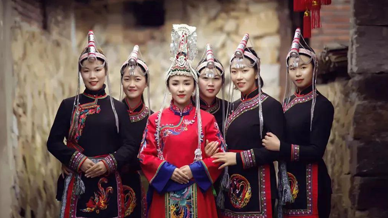 浙江畲族欢度“三月三” 歌声舞姿里满是幸福味道