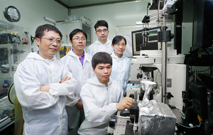 【中美科研新作】中美学者制备出可灵活弯曲的&ldquo;冰光纤&rdquo;