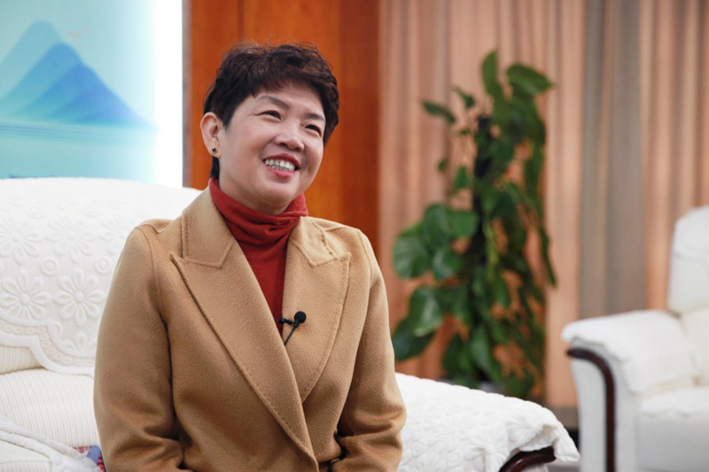 新华网：2021年4月中国残联提出《中国残联办公厅关于推进&ldquo;互联网+&rdquo;辅助器具服务工作的通知》，据您了解，&ldquo;互联网+&rdquo;辅助器具目前在浙江省残疾人群中的普及程度如何？给残疾人的生活带来了什么改变？后续如何加强&ldquo;互联网+&rdquo;辅助器具的应用？