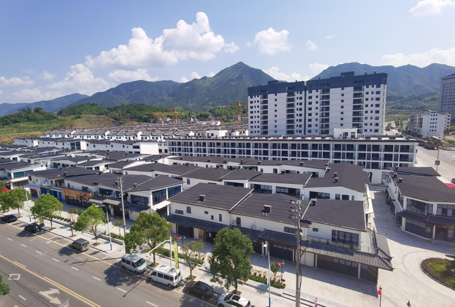 新华网：对于大健康产业未来的发展，您有怎样的思考？