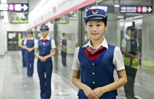 表哥杨达才_工资收入证明模板_杨达才收入(2)